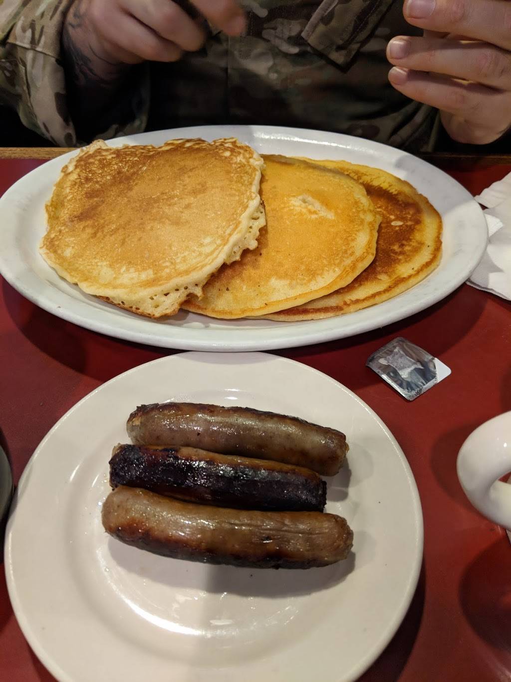 Moes Peyton Place | restaurant | 6516 Backlick Rd, Springfield, VA 22150, USA | 7034516620 OR +1 703-451-6620