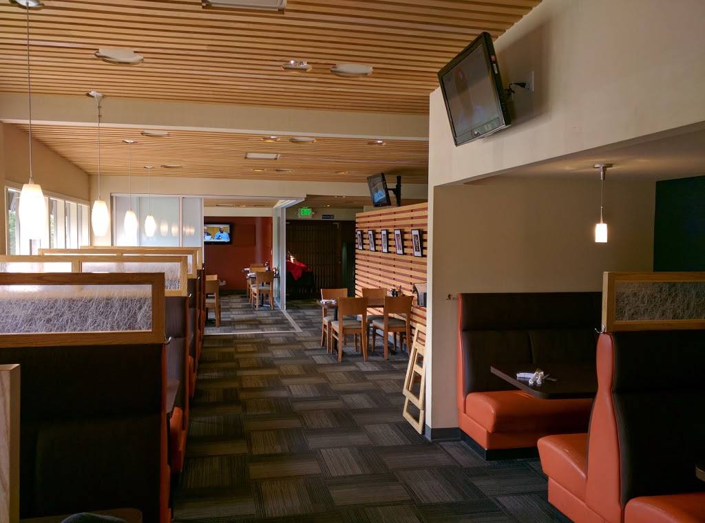 Highstrike Grill | restaurant | 4505 39th Ave SW, Seattle, WA 98116, USA | 2069374050 OR +1 206-937-4050