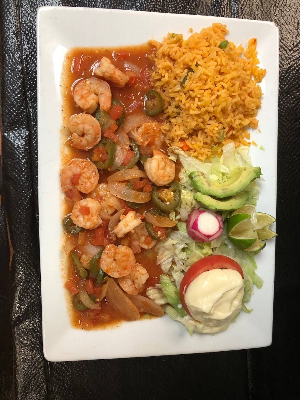 El Rincón Catracho 2 | restaurant | 910 Hull Ave, Des Moines, IA 50316, USA | 5156305518 OR +1 515-630-5518