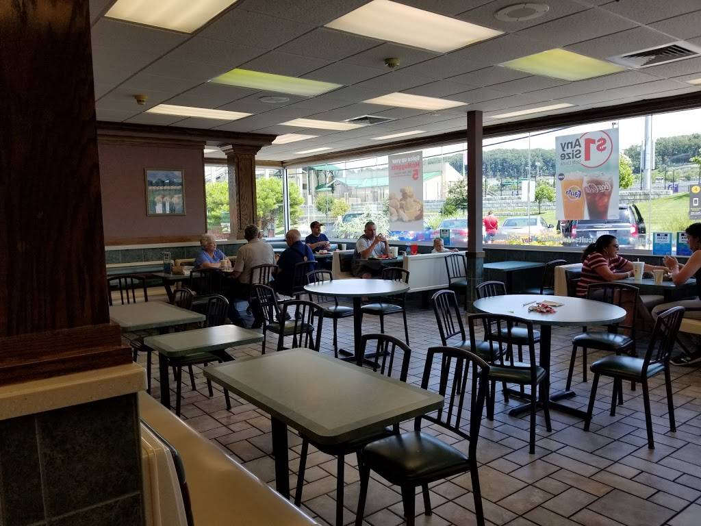 McDonalds | cafe | 1091 Port Republic Rd, Harrisonburg, VA 22801, USA | 5404429992 OR +1 540-442-9992