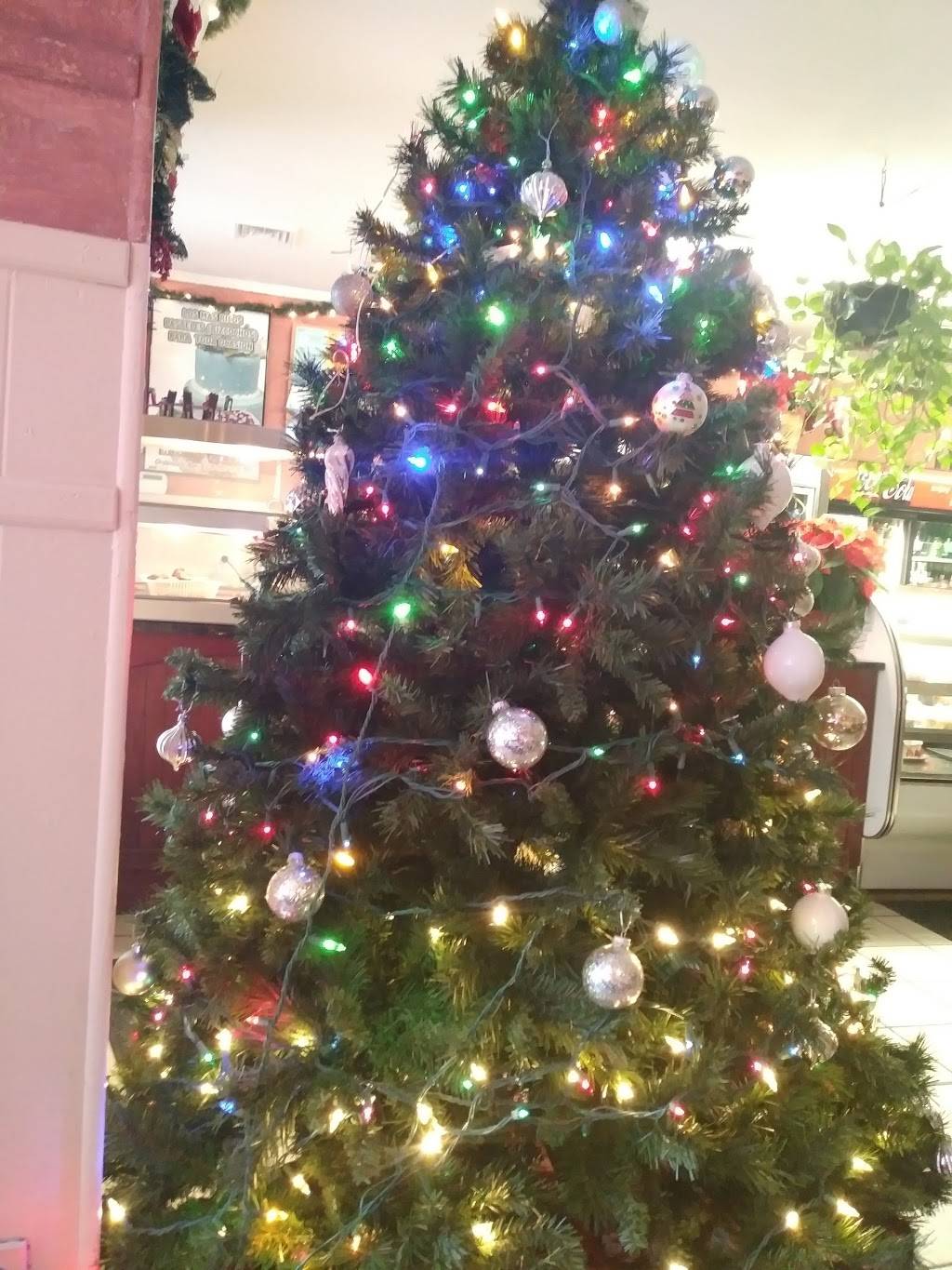 Elizabeths Restaurant | restaurant | 1461 Acushnet Ave, New Bedford, MA 02746, USA | 5089907940 OR +1 508-990-7940