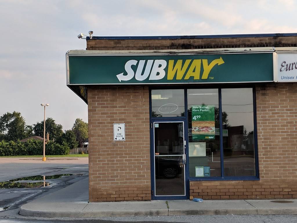 Subway | restaurant | 600 King St E Unit 14, Oshawa, ON L1H 1G6, Canada | 9054327827 OR +1 905-432-7827