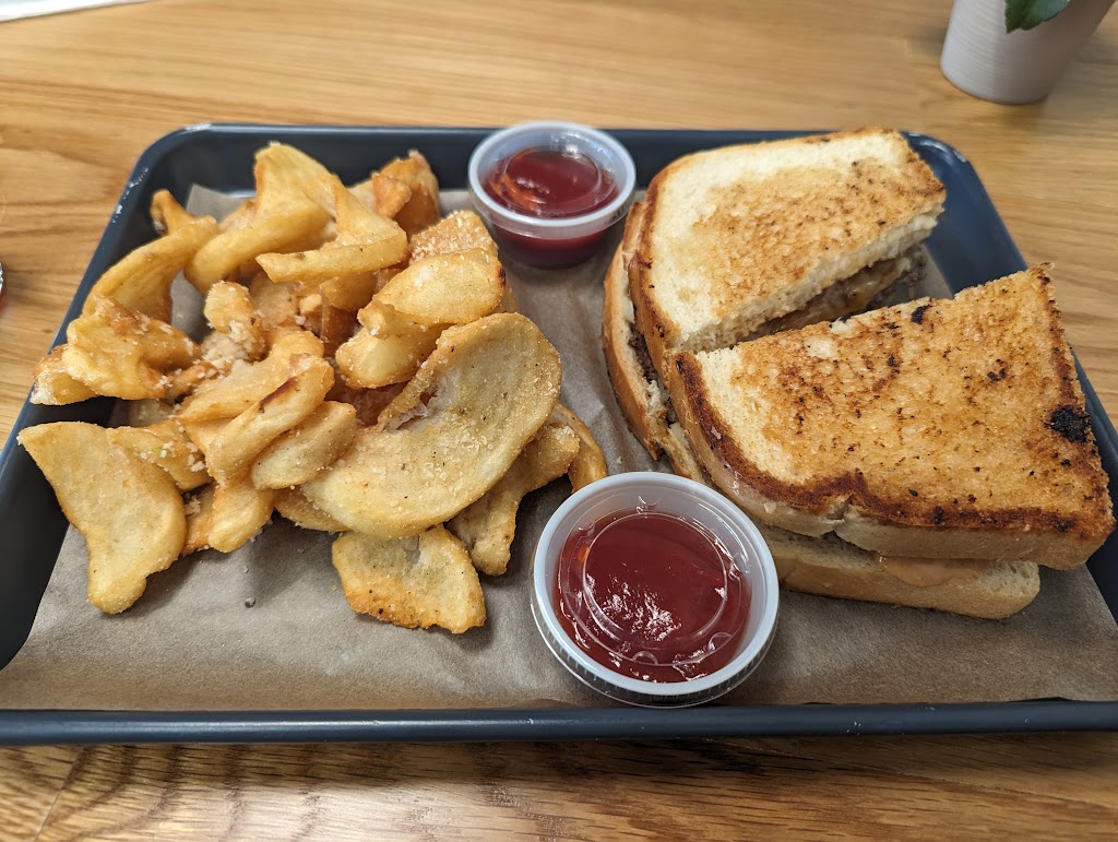 Twisted Ladder | restaurant | 8 Davis Dr, Durham, NC 27709, USA | 9195878432 OR +1 919-587-8432