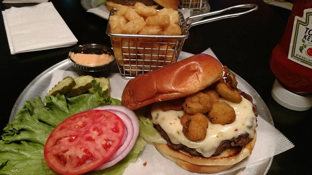 Burgers & Beer | restaurant | 756 W Jeffery St, Kankakee, IL 60901, USA | 8155237144 OR +1 815-523-7144