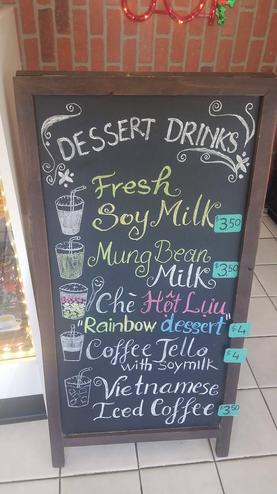 Bella Banh Mi Cafe | restaurant | 1630 Liliha St, Honolulu, HI 96817, USA | 8082183274 OR +1 808-218-3274