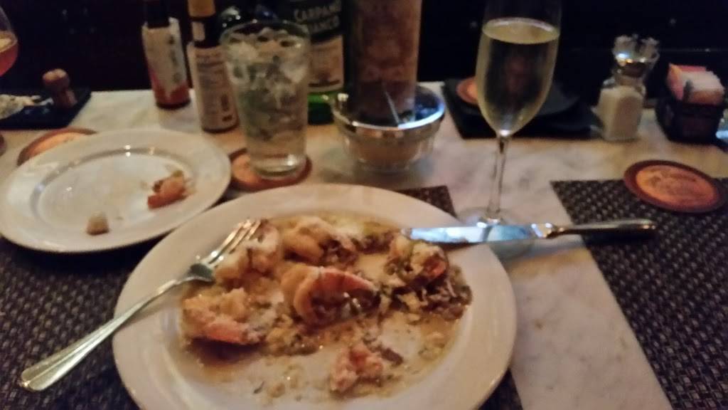 Uva Rossa | restaurant | 243 Hempstead Ave, Malverne, NY 11565, USA | 5166127400 OR +1 516-612-7400