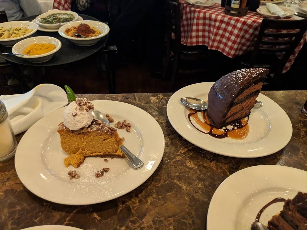 Maggianos Little Italy | restaurant | 2100 Annapolis Mall Rd Suite 1200, Annapolis, MD 21401, USA | 4102663584 OR +1 410-266-3584