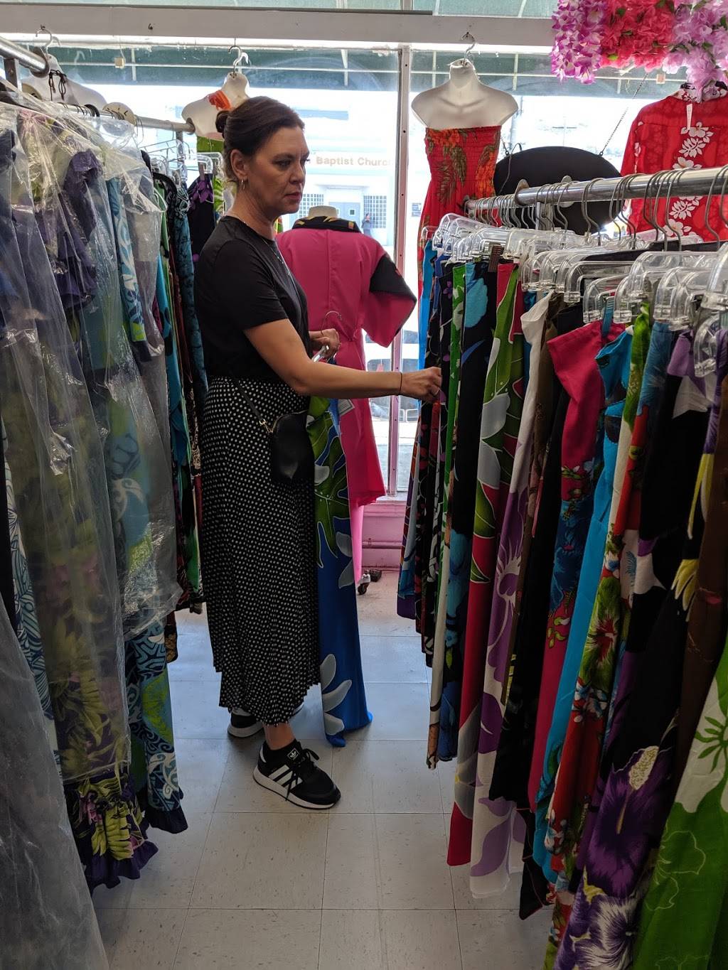 Polynesian Island Luau | restaurant | 2901 Geneva Ave, Daly City, CA 94014, USA | 4154670500 OR +1 415-467-0500