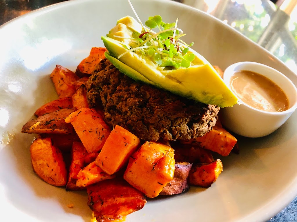 Green Gables Cafe | restaurant | 327 Alhambra Cir, Coral Gables, FL 33134, USA | 3054457015 OR +1 305-445-7015