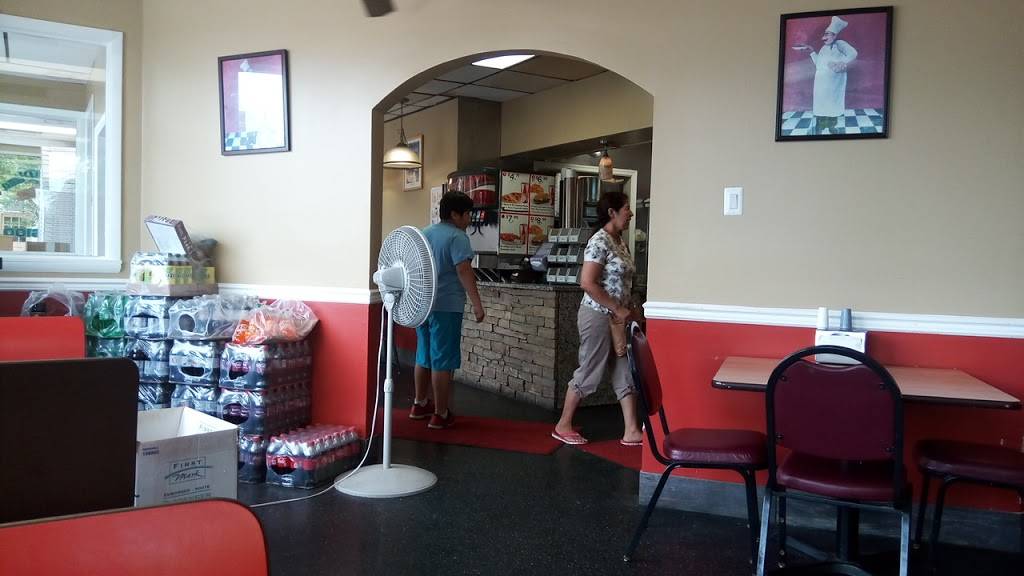 Anthonys Pizza | restaurant | 300 N Queen St, Martinsburg, WV 25401, USA | 3042626100 OR +1 304-262-6100