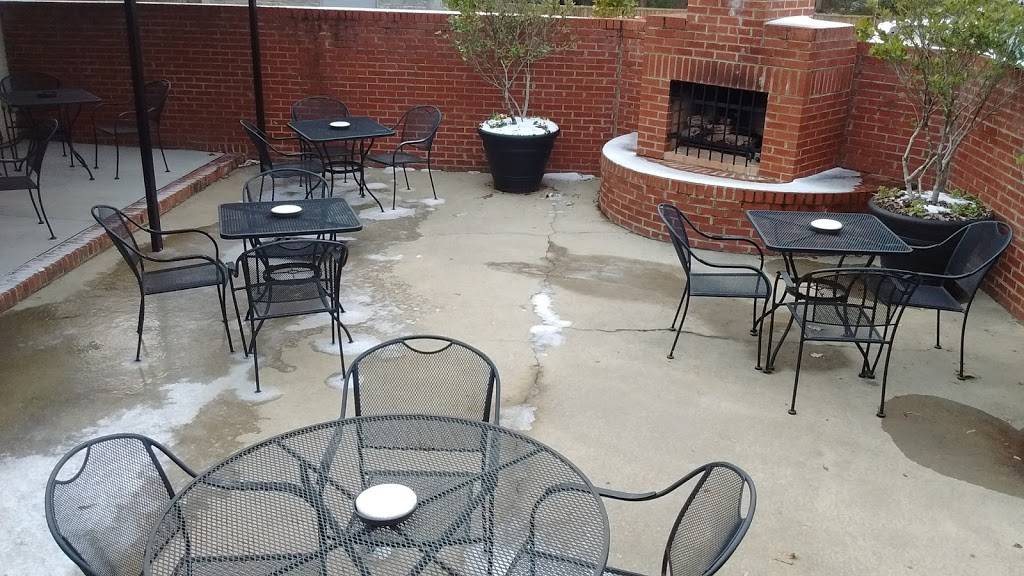 The Flame Steakhouse | restaurant | 109 Carbonton Rd, Sanford, NC 27330, USA | 9197767111 OR +1 919-776-7111