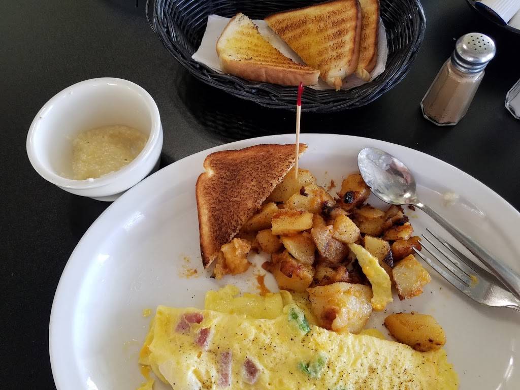 Elis Oceanfront Cafe | restaurant | 201 74th Ave N Suite 1, Myrtle Beach, SC 29572, USA | 8436925151 OR +1 843-692-5151