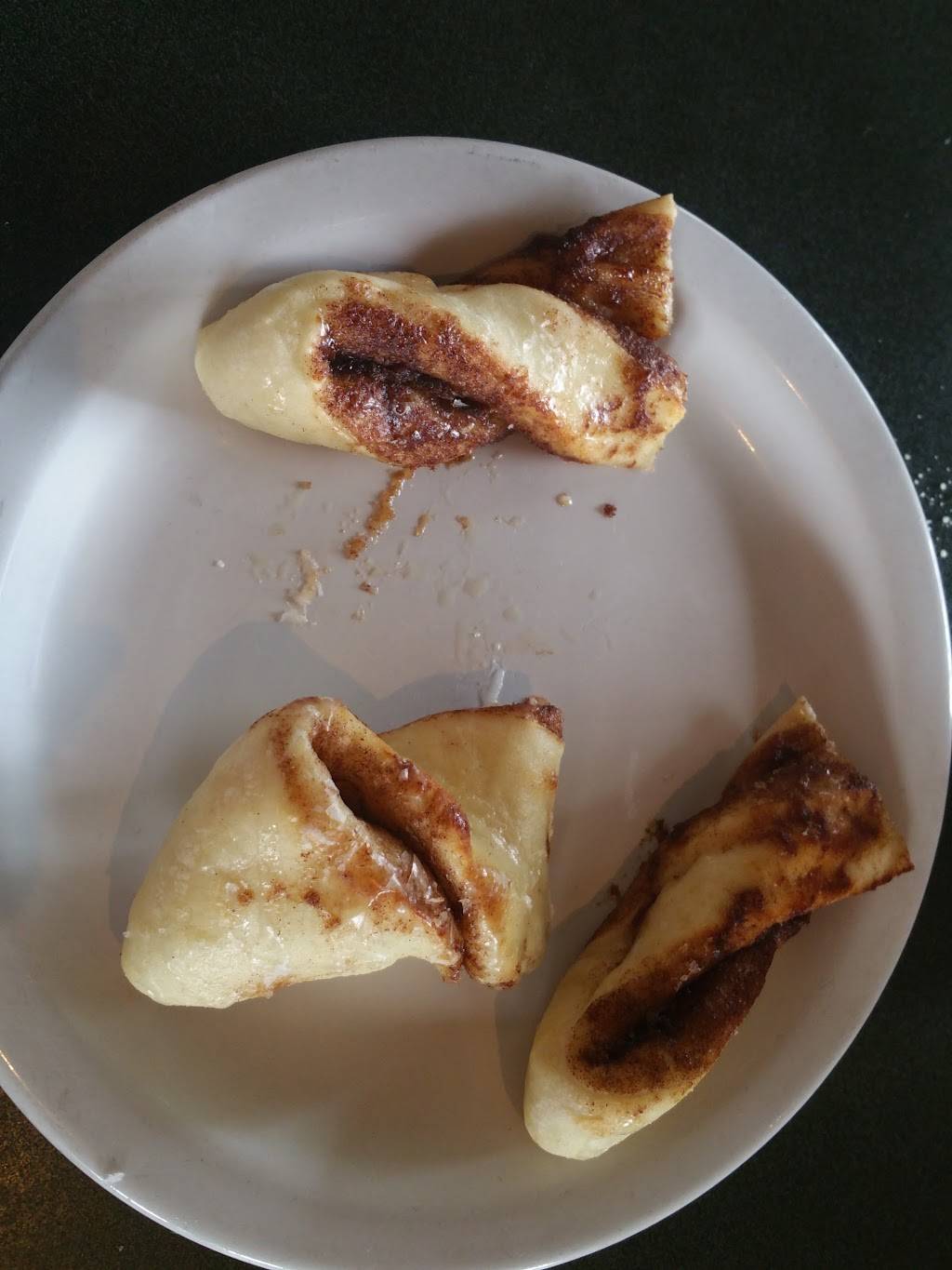 Round Table Pizza | meal delivery | 1515 Mitchell Rd, Ceres, CA 95307, USA | 2095411177 OR +1 209-541-1177