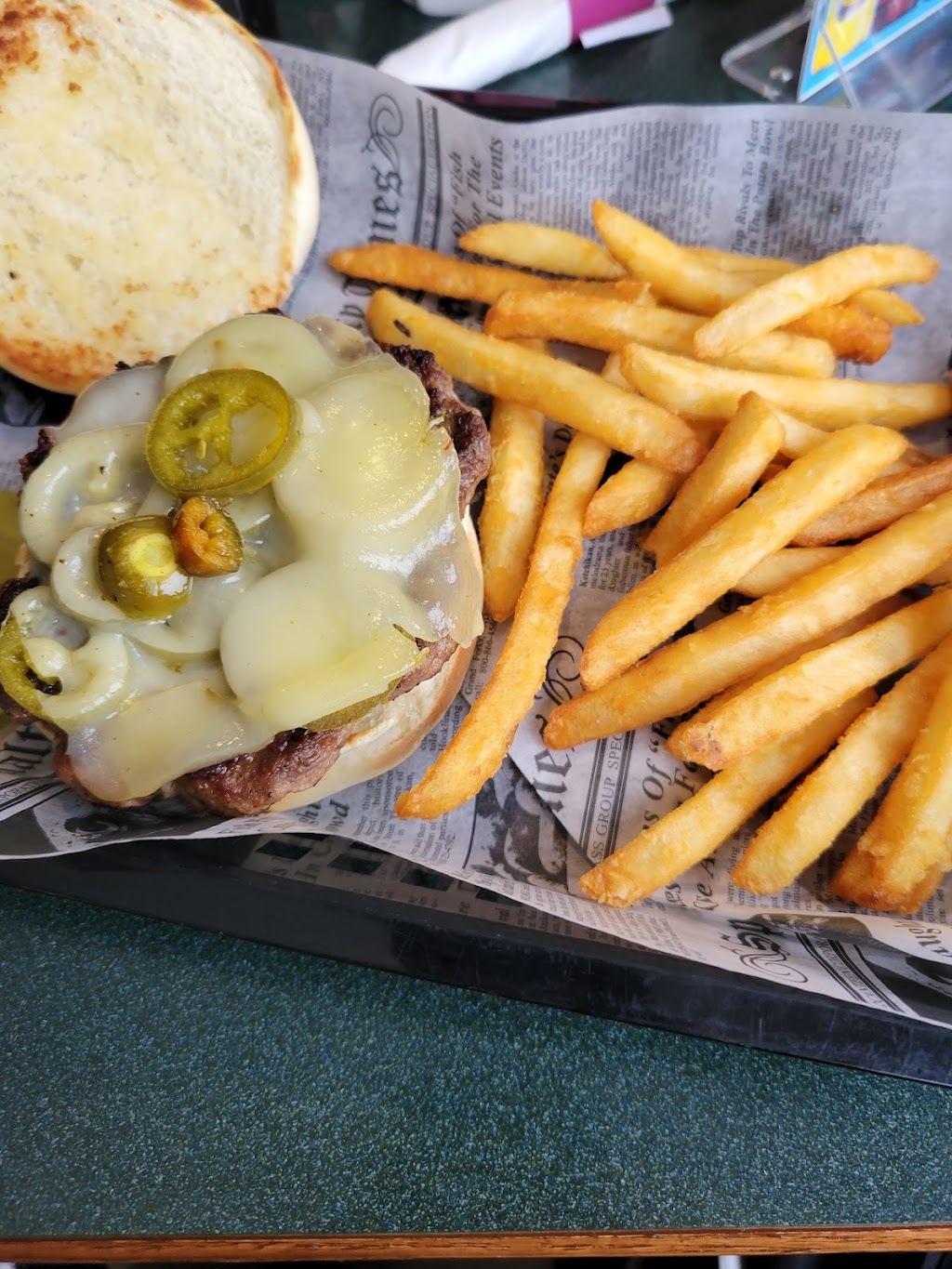 Vaughns Restaurant | restaurant | 312 Westover Rd, Hoyt Lakes, MN 55750, USA | 2182253331 OR +1 218-225-3331