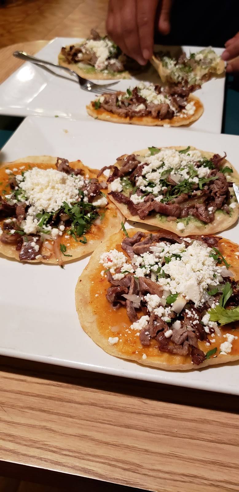 Las Cabanas Restaurant | restaurant | 3038 Federal St, Camden, NJ 08105, USA | 8563617302 OR +1 856-361-7302