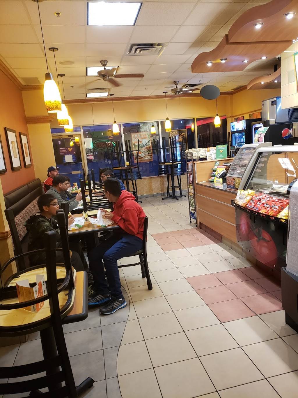 Subway | meal takeaway | 5636 Glen Erin Dr Unit 2A, Mississauga, ON L5M 6B1, Canada | 9058584789 OR +1 905-858-4789