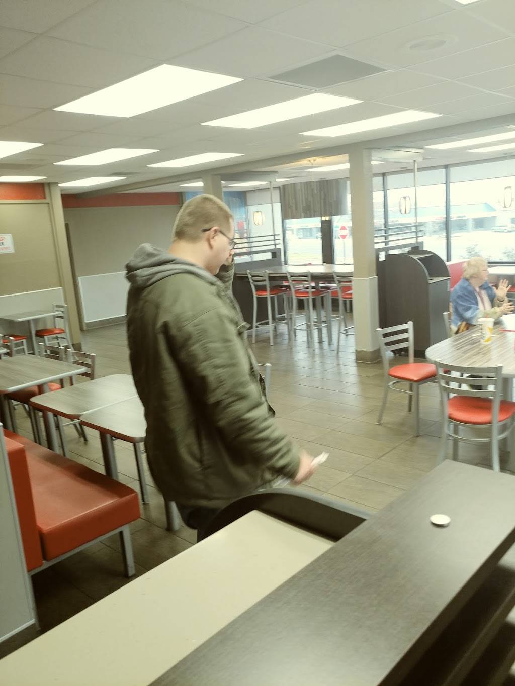 Jack in the Box | restaurant | 10317 Metcalf Ave, Overland Park, KS 66212, USA | 9133812618 OR +1 913-381-2618