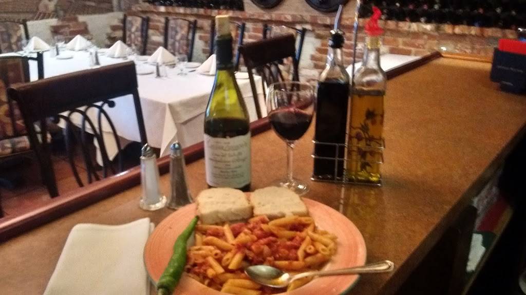 Carmines Tuscan Grill | restaurant | 1500 Whalley Ave, New Haven, CT 06515, USA | 2033892805 OR +1 203-389-2805