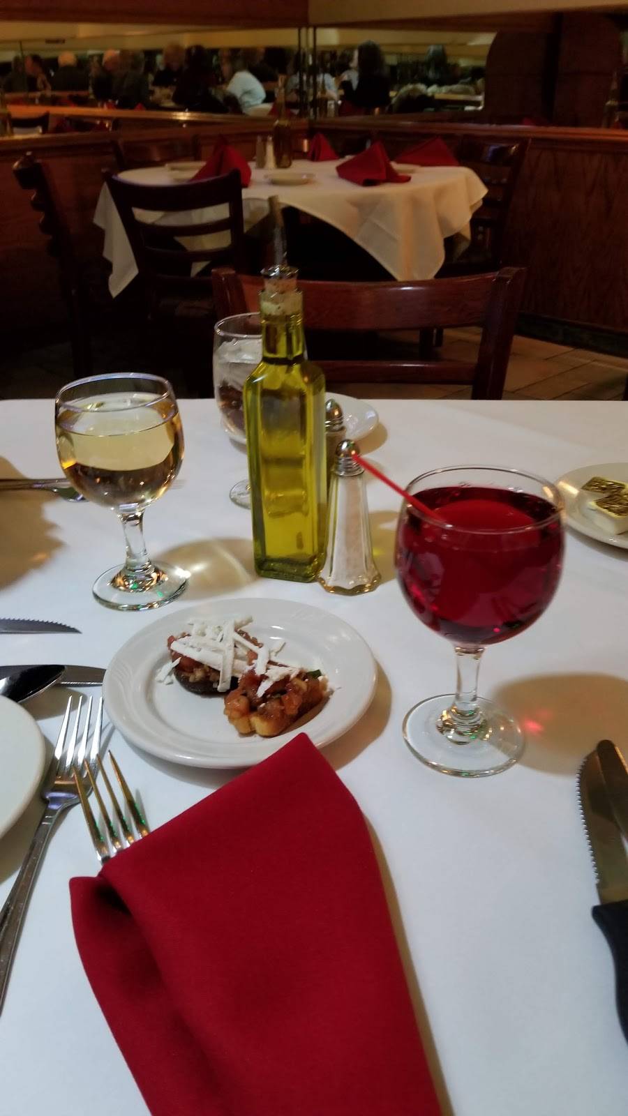 La Grotta | restaurant | 25412 Northern Blvd, Little Neck, NY 11362, USA | 7182248899 OR +1 718-224-8899