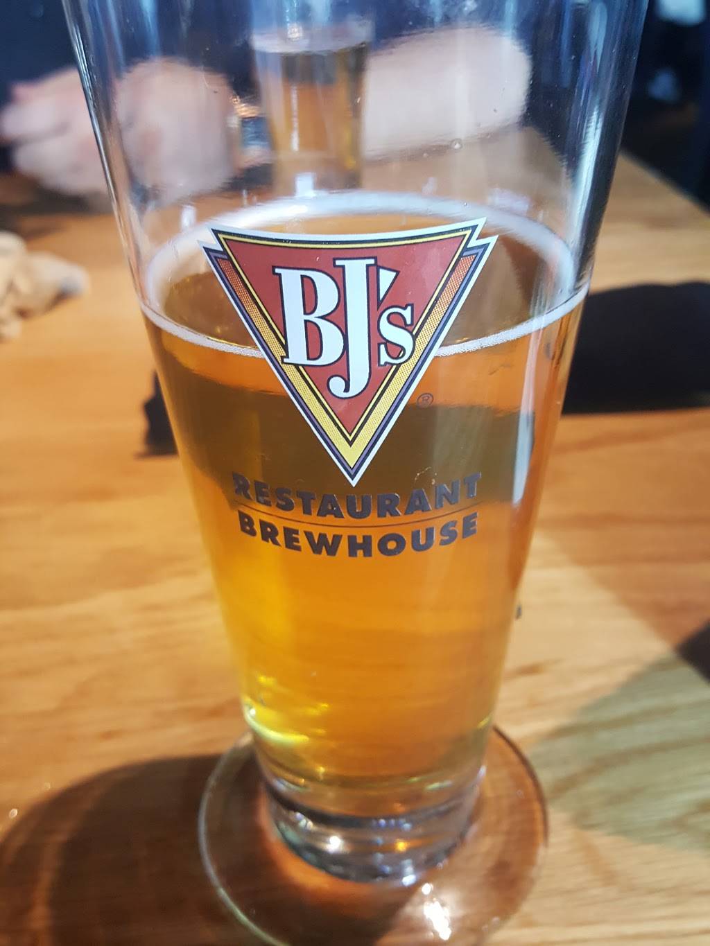 BJs Restaurant & Brewhouse | restaurant | 10000 Coors Boulevard Northwest Ste LI10, Albuquerque, NM 87114, USA | 5055456040 OR +1 505-545-6040