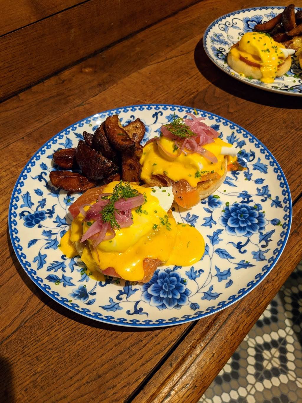 Alma Room | restaurant | F2, 3630 N Clark St, Chicago, IL 60613, USA | 7733022300 OR +1 773-302-2300