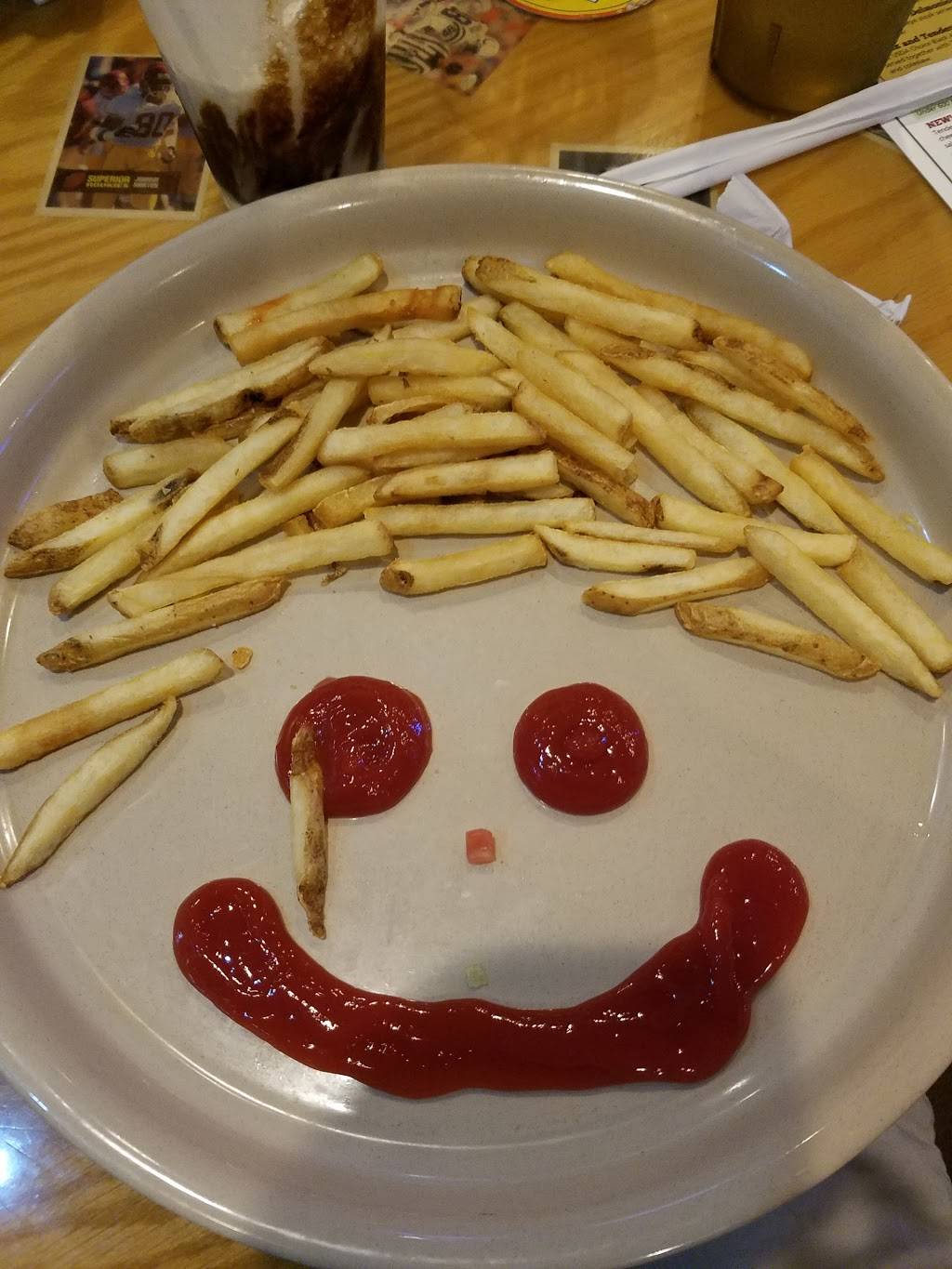 Tullys Good Times Liverpool | restaurant | 311 7th N St, Liverpool, NY 13088, USA | 3154516766 OR +1 315-451-6766