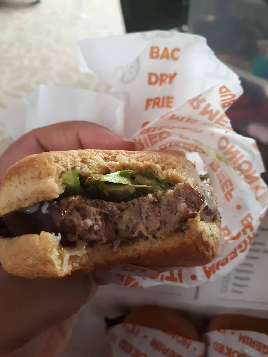 Burgerim "Rolling Oaks Mall" | restaurant | 6909 N Loop 1604 E suite 2066, San Antonio, TX 78247, USA | 2102457893 OR +1 210-245-7893