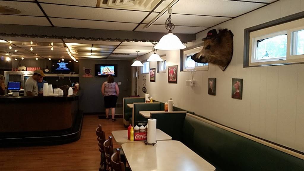 3 Hogs BBQ Spring Grove | restaurant | 4 S Water St, Spring Grove, PA 17362, USA | 7178008016 OR +1 717-800-8016