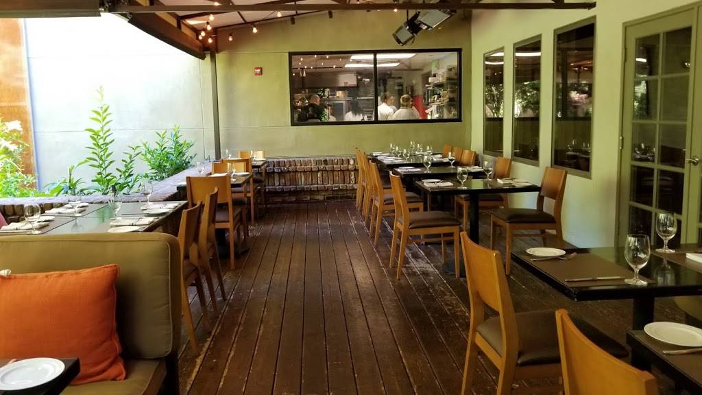 Harvest Table | restaurant | 1 Main St, St Helena, CA 94574, USA | 7079674695 OR +1 707-967-4695