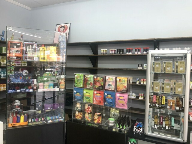 Planet 615 Smoke Shop | meal takeaway | 4651 Nolensville Pike, Nashville, TN 37211, USA | 6152944602 OR +1 615-294-4602