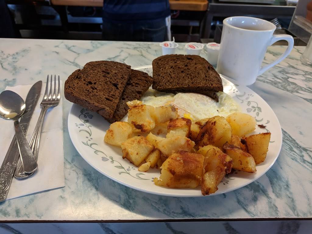 Gold Star Restaurant | restaurant | 68 W Boylston Dr, Worcester, MA 01606, USA | 5088527900 OR +1 508-852-7900