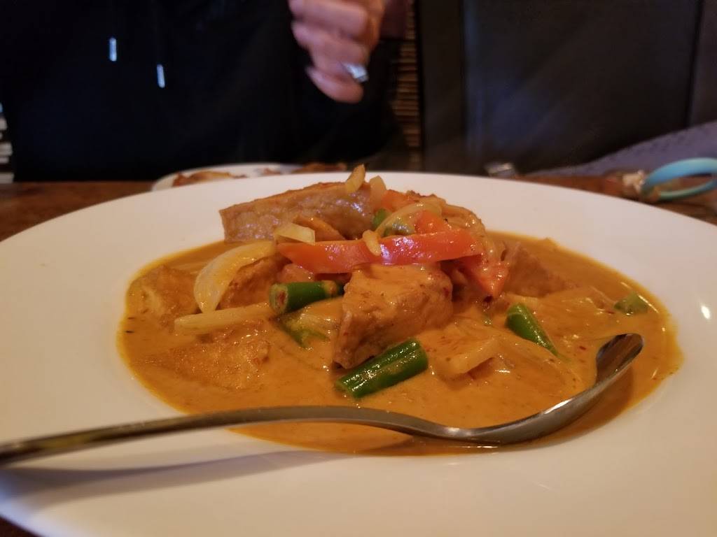 Golden Seven II | restaurant | 320 Town Center Ave, Suwanee, GA 30024, USA | 6788894999 OR +1 678-889-4999