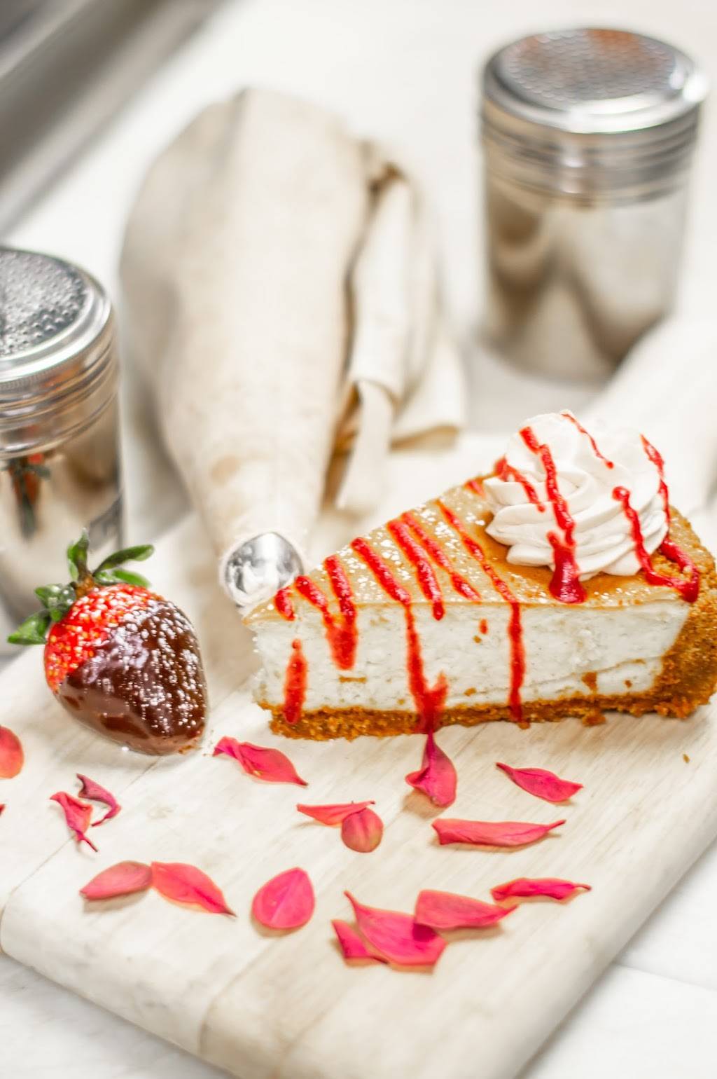 Modern Round | restaurant | 8320 W Mariners Way, Peoria, AZ 85382, USA | 6233886900 OR +1 623-388-6900