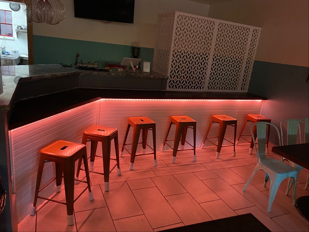 Lo Nuestro Ecuadorian Restaurant | restaurant | 180 Monhagen Ave, Middletown, NY 10940, USA | 8452394590 OR +1 845-239-4590