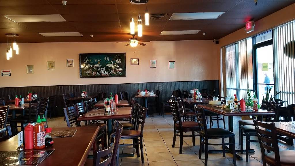 Pho Avina | restaurant | 4920 W Thunderbird Rd, Glendale, AZ 85306, USA | 6024392547 OR +1 602-439-2547