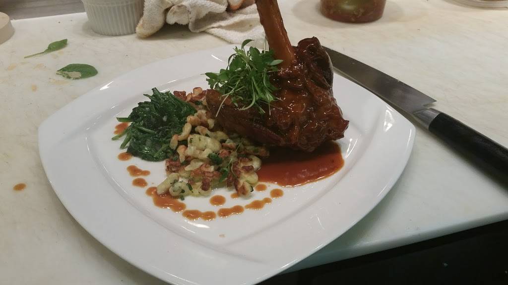 Thyme2 | restaurant | South Court Street, Parking Off, 113 W Smith Rd, Medina, OH 44256, USA | 3307644114 OR +1 330-764-4114