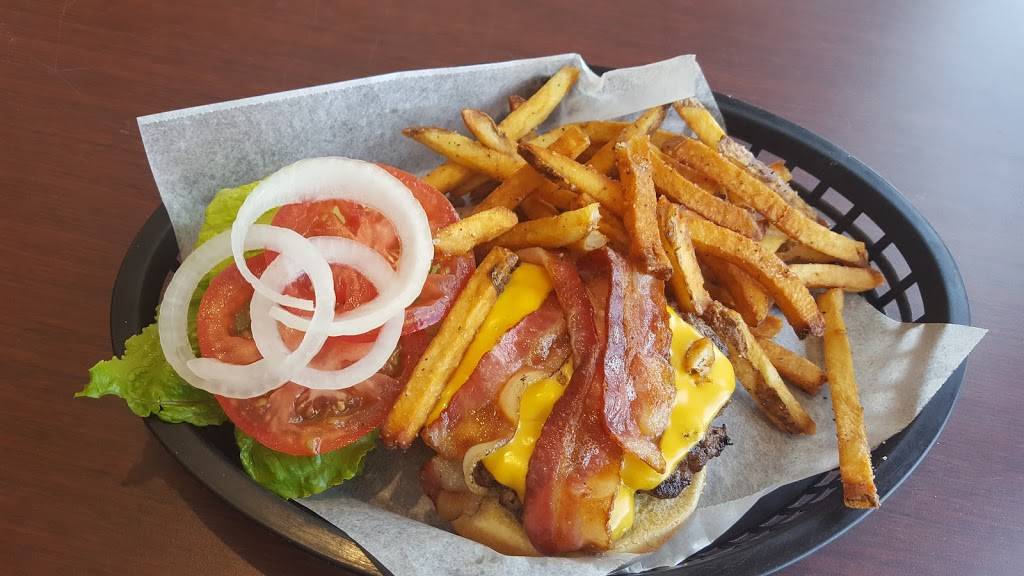 The Manhattan Firehouse Grill, Inc | restaurant | 195 S State St, Manhattan, IL 60442, USA | 8154780351 OR +1 815-478-0351