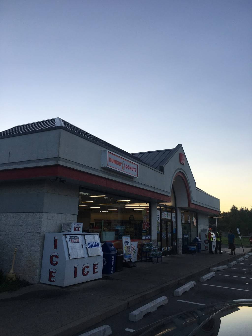 Dunkin Donuts | cafe | 8 Bennetts Mills Rd, Jackson, NJ 08527, USA | 7329289909 OR +1 732-928-9909