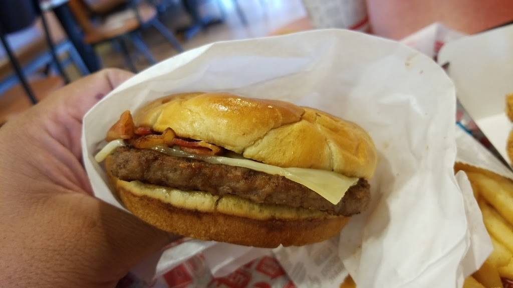 Jack in the Box | restaurant | 2020 S Federal Blvd, Denver, CO 80219, USA | 3039344435 OR +1 303-934-4435