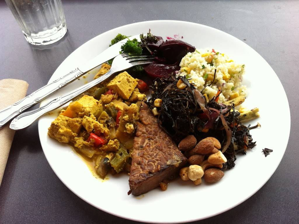 Four Seasons Natural Foods Cafe | restaurant | 33 Phila St, Saratoga Springs, NY 12866, USA | 5185844670 OR +1 518-584-4670