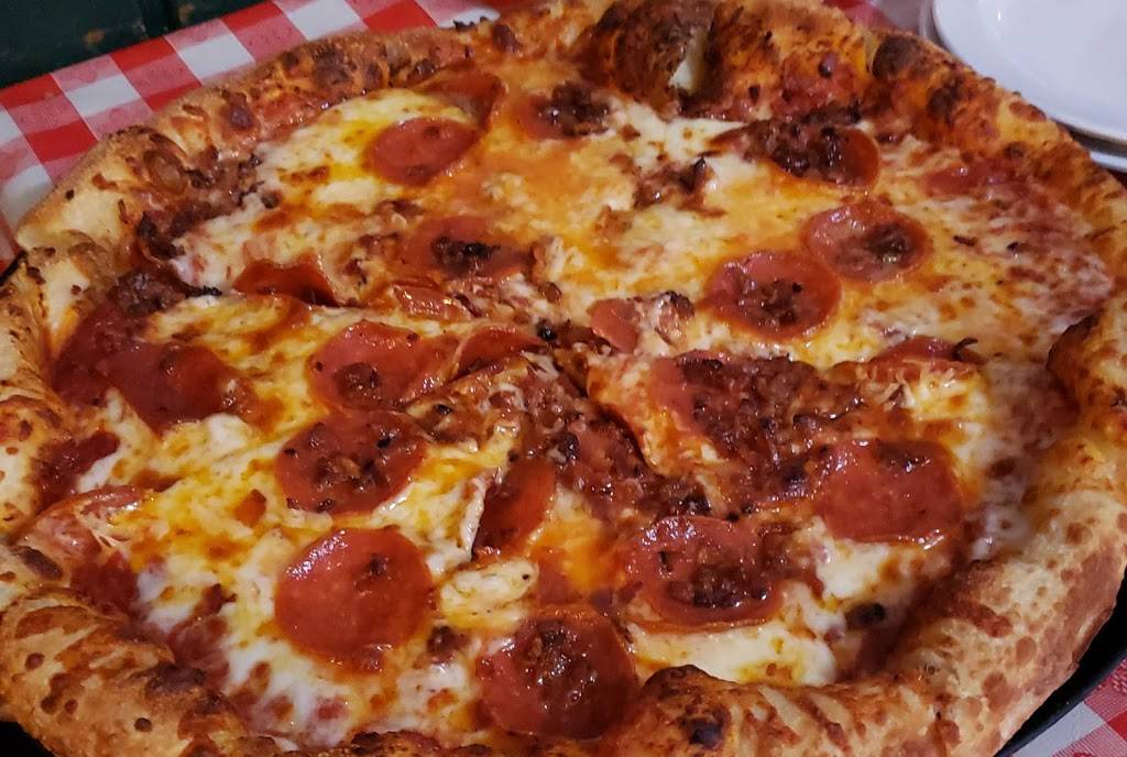 Pullanos Pizza | restaurant | 13848 N 51st Ave, Glendale, AZ 85306, USA | 6029781234 OR +1 602-978-1234