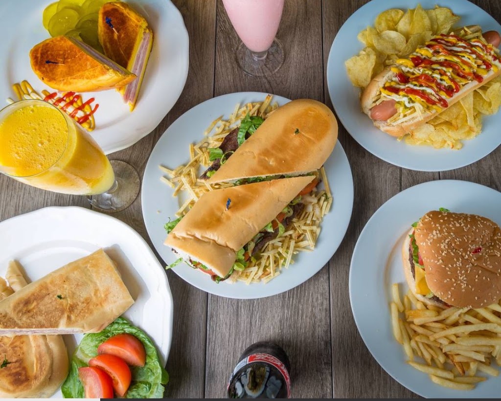 La Esquina del Pan con Bistec 2 | restaurant | 1011 SW 8th St, Miami, FL 33130, USA | 7866154134 OR +1 786-615-4134