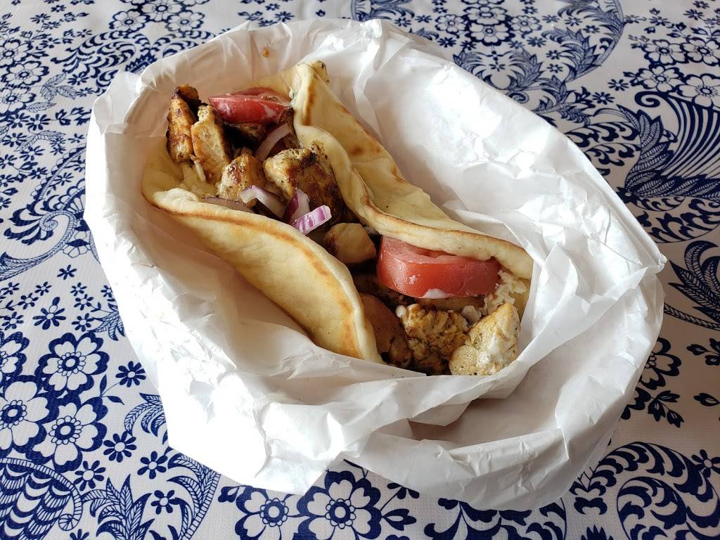 Nikos Gyros Beacon Hill | restaurant | 1636 S McClellan St, Seattle, WA 98144, USA | 2063974986 OR +1 206-397-4986