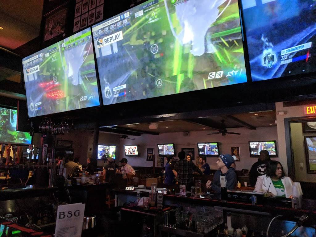 Boston Sports Grille | restaurant | 132 Canal St, Boston, MA 02114, USA | 8572847940 OR +1 857-284-7940