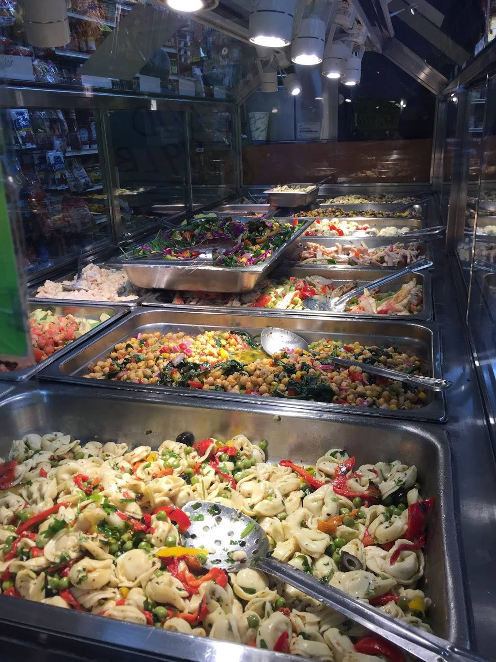 Pruzzos | restaurant | 2937 Westchester Ave, Bronx, NY 10461, USA | 7188635650 OR +1 718-863-5650