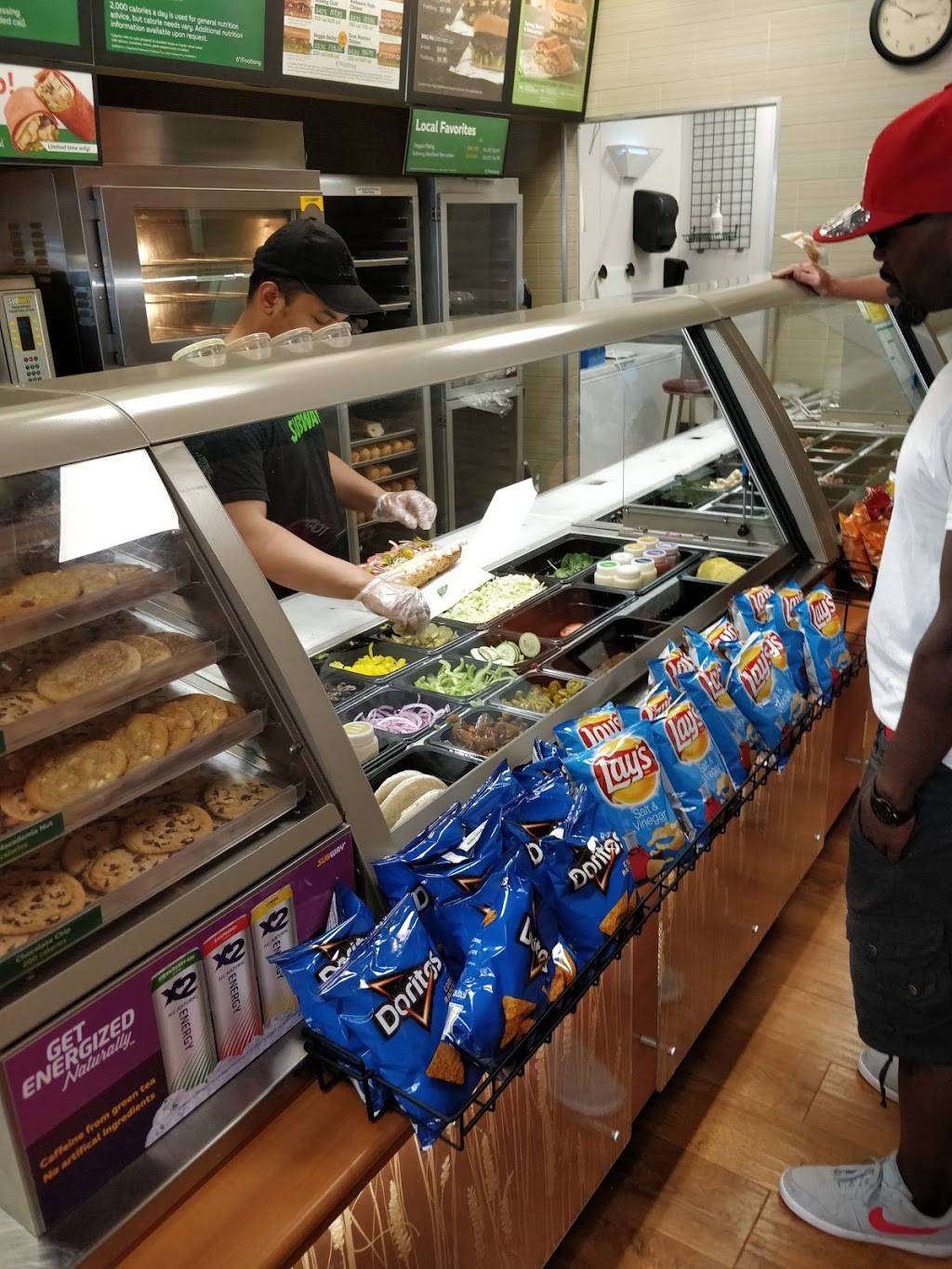 Subway | restaurant | 6022 Penn Ave, Pittsburgh, PA 15206, USA | 7247723288 OR +1 724-772-3288