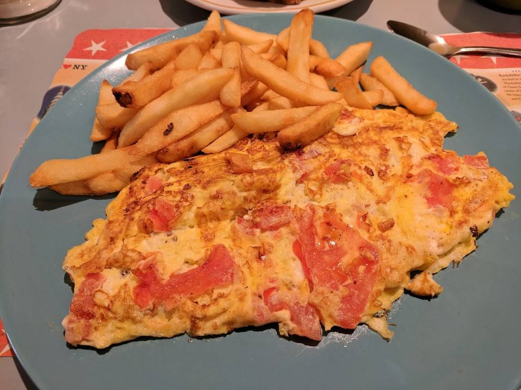 College Point Diner | restaurant | 1432 College Point Blvd, Flushing, NY 11356, USA | 7184459663 OR +1 718-445-9663