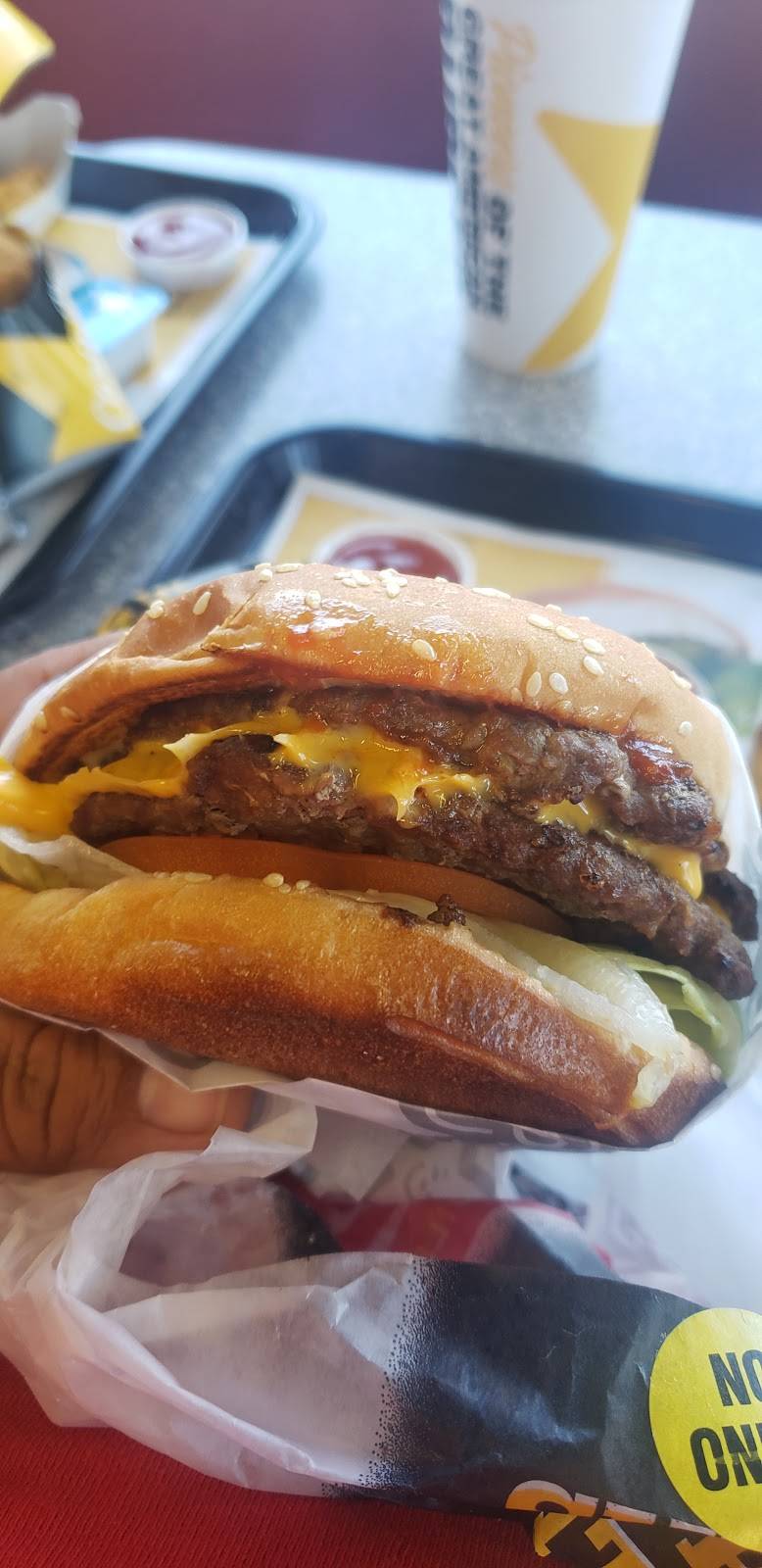 Carls Jr. | restaurant | 5775 W Northern Ave, Glendale, AZ 85301, USA | 6239157586 OR +1 623-915-7586