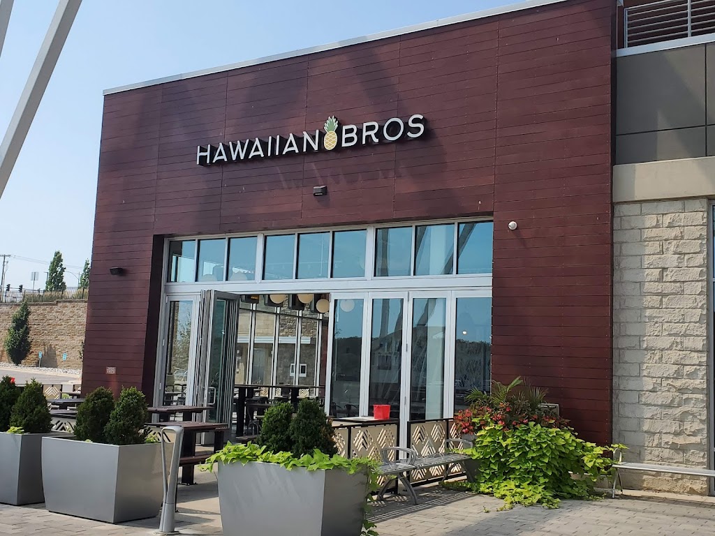 Hawaiian Bros Island Grill | restaurant | 8805 State Line Rd, Kansas City, MO 64114, USA | 8162568352 OR +1 816-256-8352