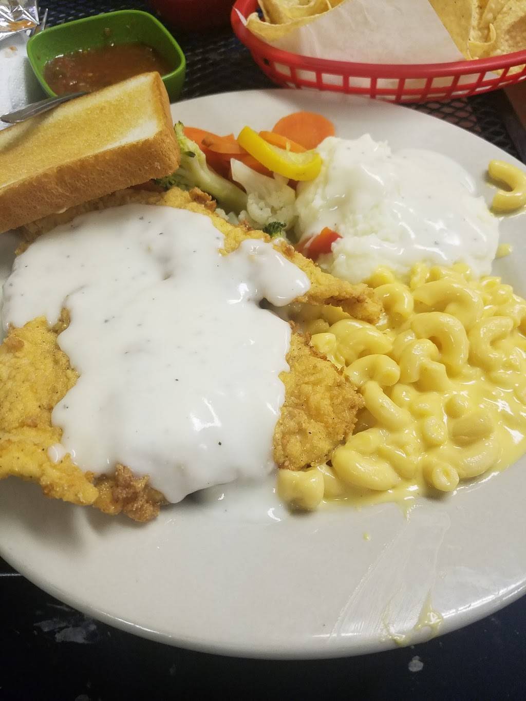 The Deli House Restaurant | restaurant | 304 Holland Ave, Galena Park, TX 77547, USA | 7136784355 OR +1 713-678-4355